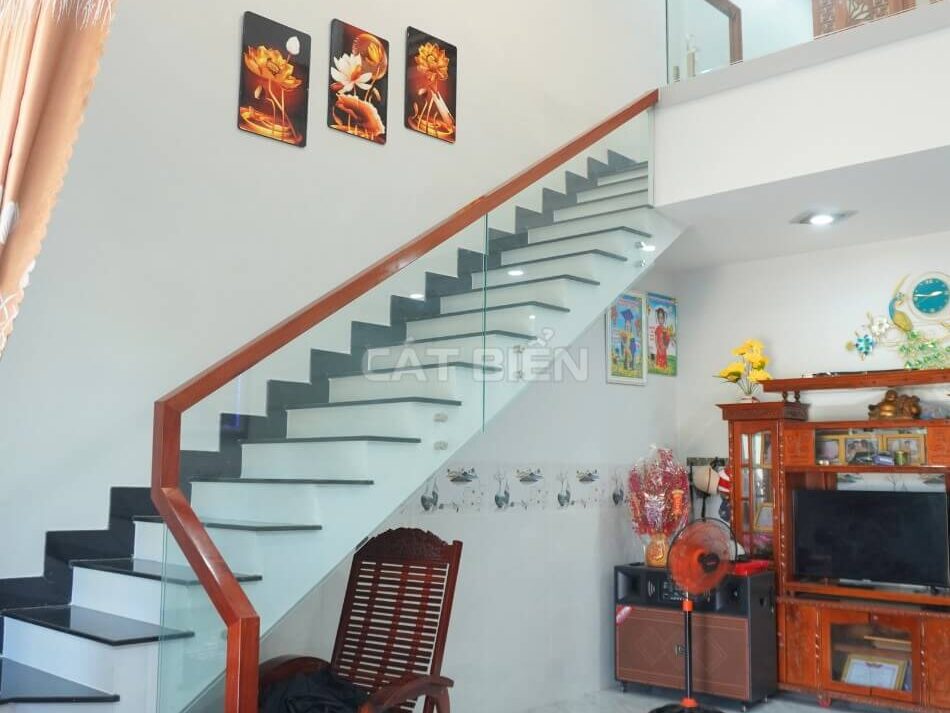Hoàn Thành Mẫu Nhà Gác Lửng Đẹp 3 Phòng Ngủ Với Chi Phí Hợp Lý | CB09012 Hoàn Thành Mẫu Nhà Gác Lửng Đẹp 3 Phòng Ngủ Với Chi Phí Hợp Lý