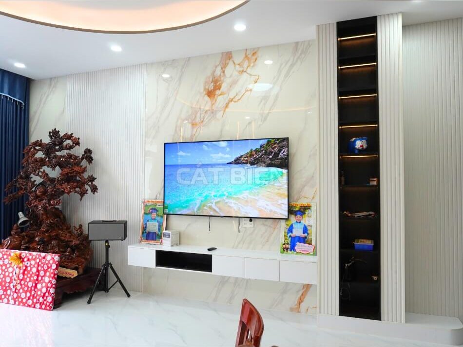 Hoàn Thiện Nhà Ống 2 Tầng 4 Phòng Ngủ Tiện Nghi Hiện Đại | CB04321 Hoàn Thiện Nhà Ống 2 Tầng 4 Phòng Ngủ Tiện Nghi Hiện Đại