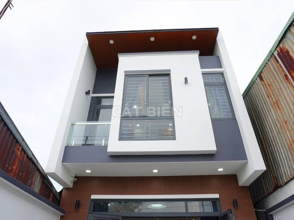 Hoàn Thiện Nhà Ống 2 Tầng 4 Phòng Ngủ Tiện Nghi Hiện Đại | CB04321 Hoàn Thiện Nhà Ống 2 Tầng 4 Phòng Ngủ Tiện Nghi Hiện Đại