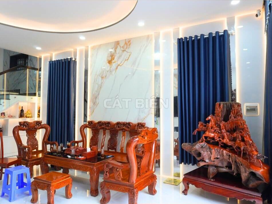 Hoàn Thiện Nhà Ống 2 Tầng 4 Phòng Ngủ Tiện Nghi Hiện Đại | CB04321 Hoàn Thiện Nhà Ống 2 Tầng 4 Phòng Ngủ Tiện Nghi Hiện Đại