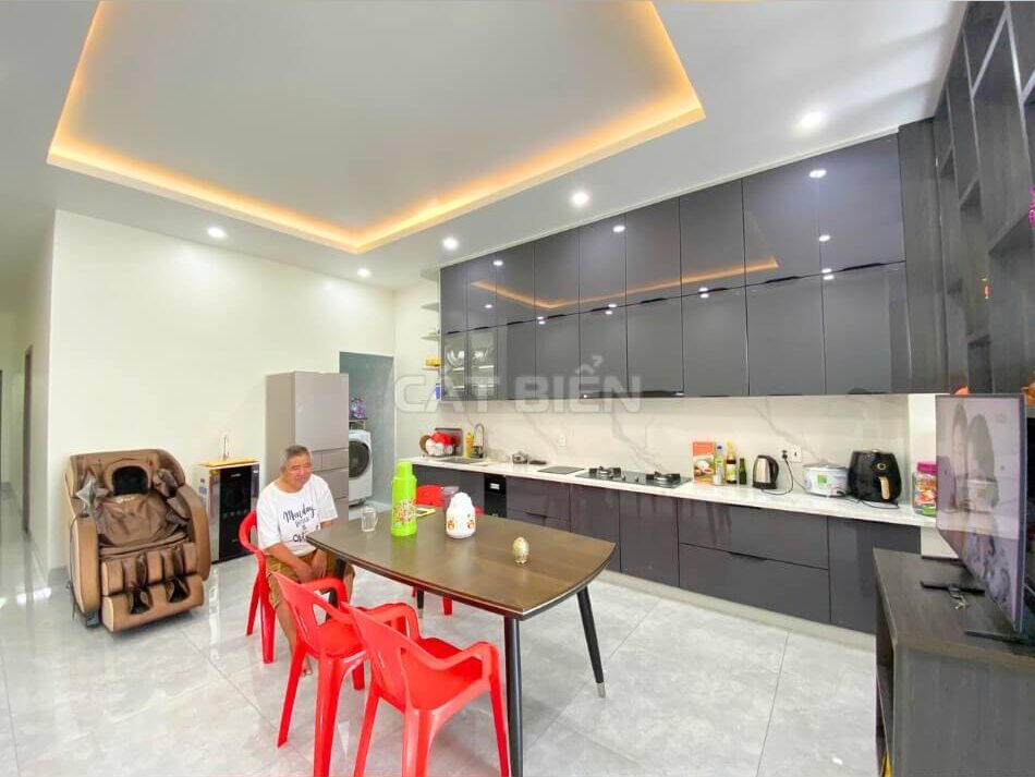 Mẫu Nhà Ống 2 Tầng Đẹp 3 Phòng Ngủ Được Hoàn Thành Với Thiết Kế Hiện Đại | CB05678 Mẫu Nhà Ống 2 Tầng Đẹp 3 Phòng Ngủ Được Hoàn Thành Với Thiết Kế Hiện Đại