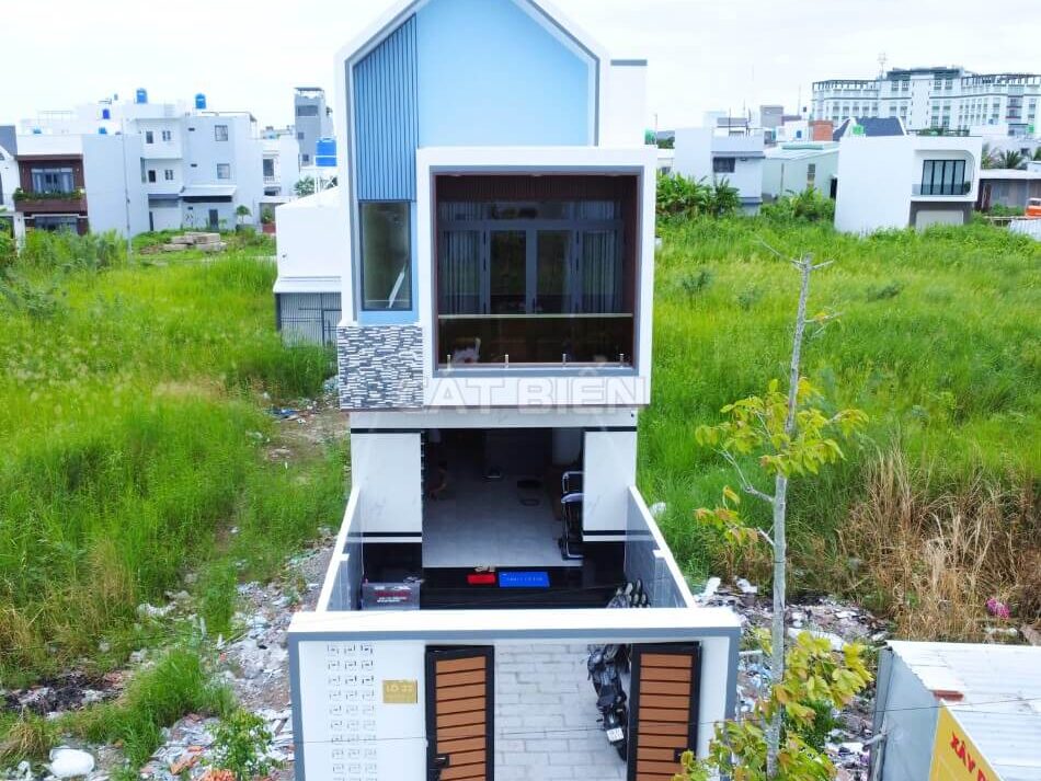 Mẫu Nhà Ống 2 Tầng Đẹp 3 Phòng Ngủ Được Hoàn Thành Với Thiết Kế Hiện Đại | CB05678 Mẫu Nhà Ống 2 Tầng Đẹp 3 Phòng Ngủ Được Hoàn Thành Với Thiết Kế Hiện Đại