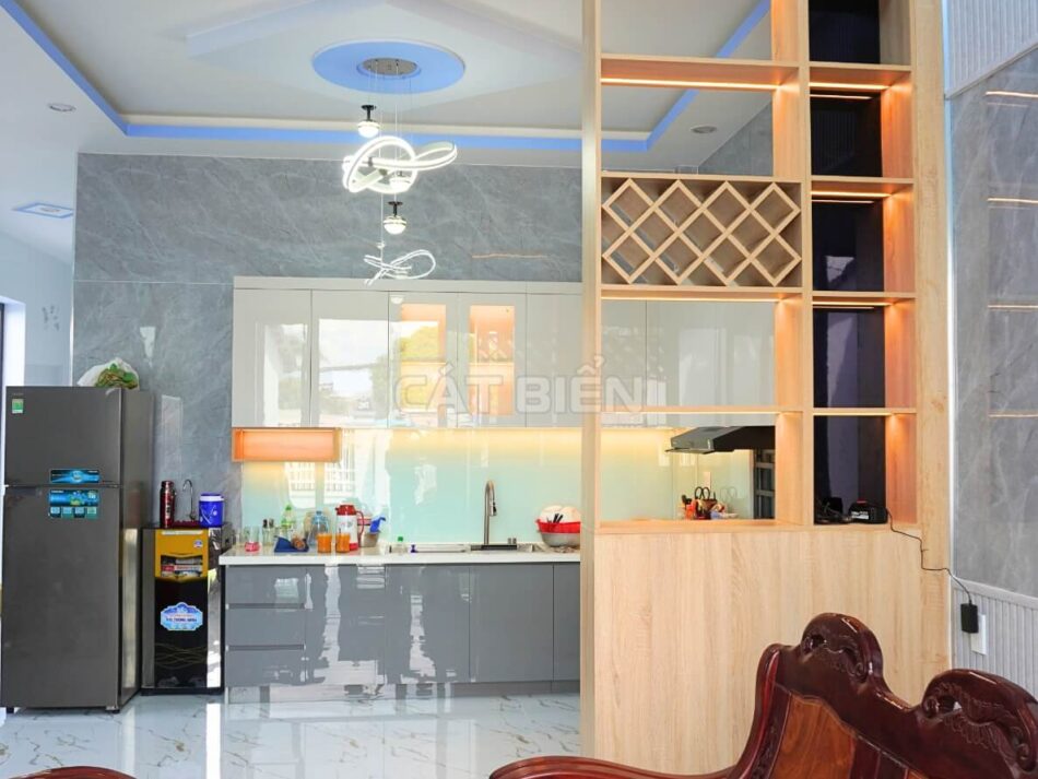 Khám Phá Mẫu Tủ Bếp Gỗ An Cường Hiện Đại Cho Không Gian Bếp Tiện Nghi Khám Phá Mẫu Tủ Bếp Gỗ An Cường Hiện Đại Cho Không Gian Bếp Tiện Nghi