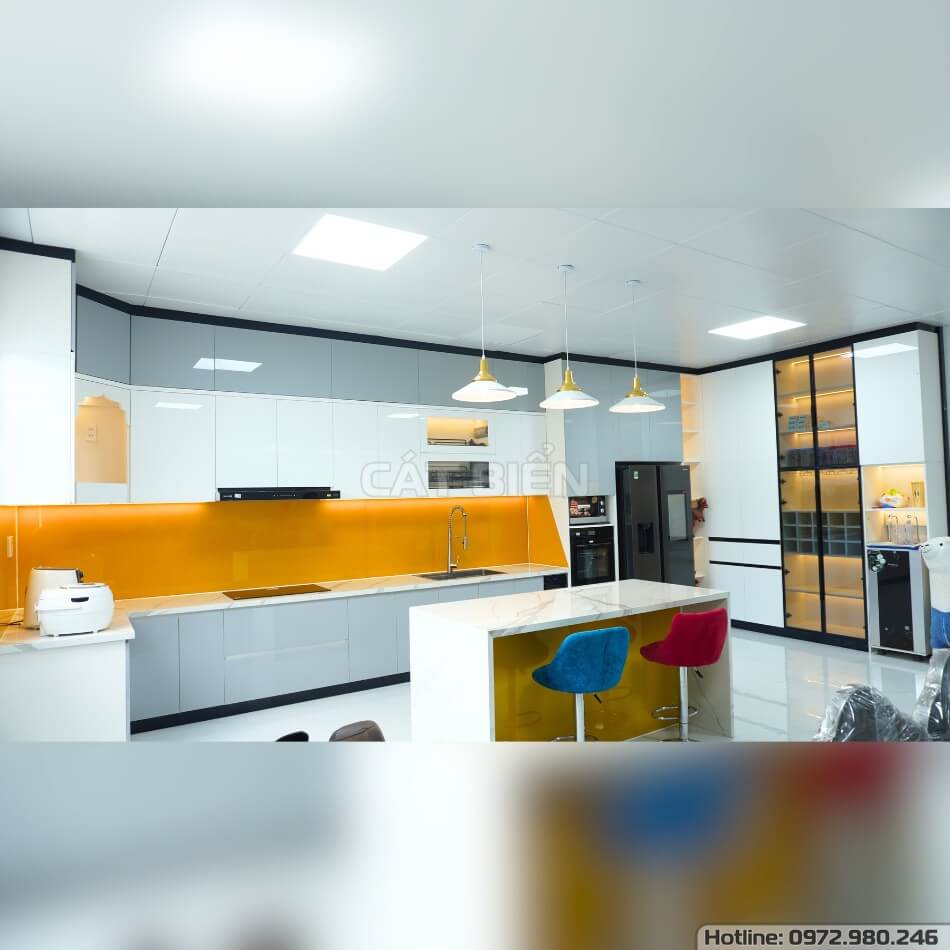 Bàn Giao Tủ Bếp Gỗ Công Nghiệp Siêu To Sang Trọng Tại Vĩnh Thuận Bàn Giao Tủ Bếp Gỗ Công Nghiệp Siêu To Sang Trọng Tại Vĩnh Thuận