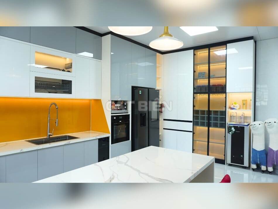 Bàn Giao Tủ Bếp Gỗ Công Nghiệp Siêu To Sang Trọng Tại Vĩnh Thuận Bàn Giao Tủ Bếp Gỗ Công Nghiệp Siêu To Sang Trọng Tại Vĩnh Thuận