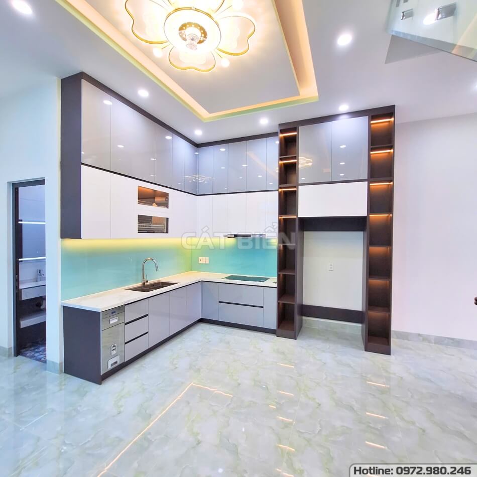 Khám Phá Tủ Bếp MDF Hiện Đại Với Các Thiết Bị Thông Minh Tiện Nghi Khám Phá Tủ Bếp MDF Hiện Đại Với Các Thiết Bị Thông Minh Tiện Nghi
