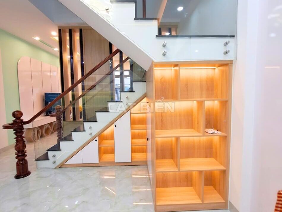Khám Phá Tủ Bếp MDF Hiện Đại Với Các Thiết Bị Thông Minh Tiện Nghi Khám Phá Tủ Bếp MDF Hiện Đại Với Các Thiết Bị Thông Minh Tiện Nghi